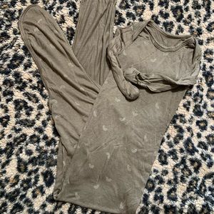 Solly baby NB rainbow sleeping gown